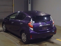 Хэтчбек гибрид Toyota Aqua кузов NHP10 2-й рестайлинг модификация S Style Black - Изображение #2, Объявление #1710493