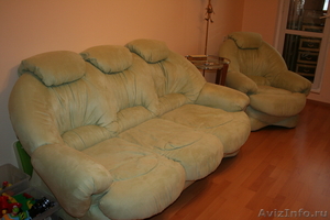  Продам диван и два кресла оливкового цвета  - Изображение #1, Объявление #130614