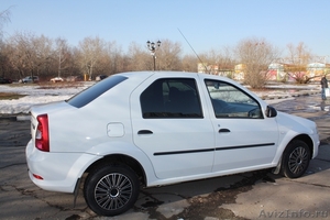 Renault Logan, 2010 г.Пробег 64 999 км, 1.6 МТ,  седан, цвет бел - Изображение #2, Объявление #898079