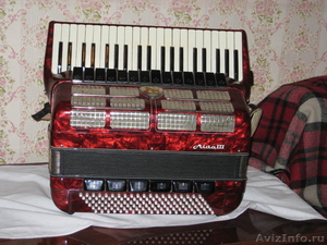 шикарный чешский  раритетный аккордеон фирмы Лигнатон - Изображение #1, Объявление #914196