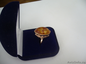 Кольцо золотое с натуральным янтарем .  - Изображение #3, Объявление #931252
