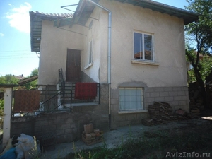 Продам срочно дом в хорошем селе в 100 км от Софии - Изображение #2, Объявление #1296754