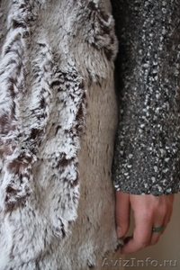 Женское темно-фиолетовое зимнее пальто с мехом (шуба) - Изображение #5, Объявление #1594021