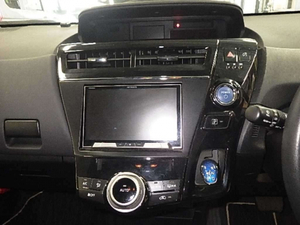 	 Минивэн 7 мест гибрид Toyota Prius Alpha ZVW40W модификация S Tune Black II - Изображение #10, Объявление #1714139